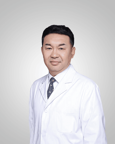 优诺口腔李建业主任形象照
