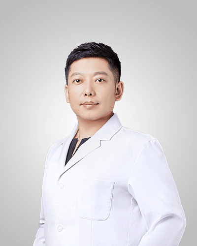 优诺口腔闻宇院长形象照
