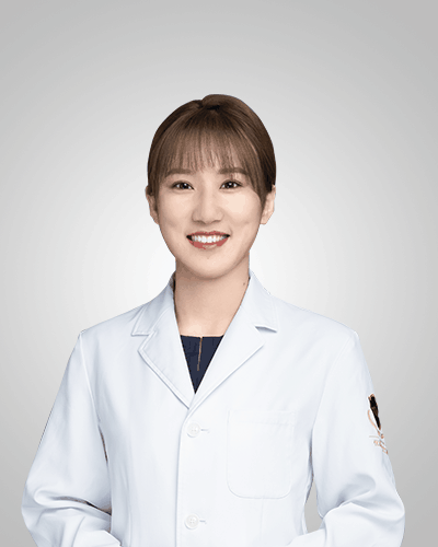 优诺口腔李丽主任形象照